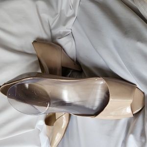 Calvin Klein Peeptoe Pumps size 9 M in Neutral Tan Beige Taupe Color